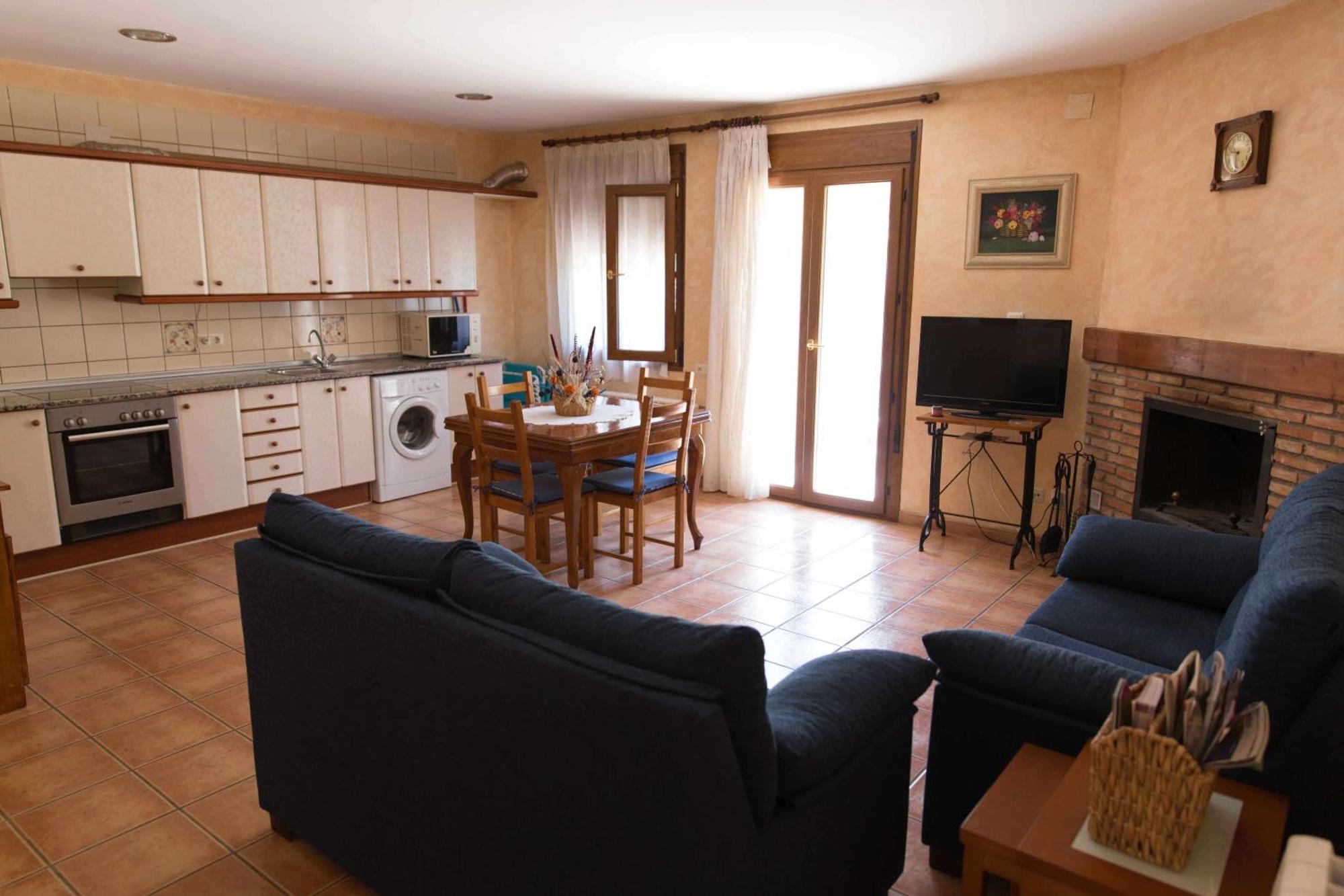 Apartamentos Casa Lola Rodeados De Montanas Y Rios Бесейте Номер фото